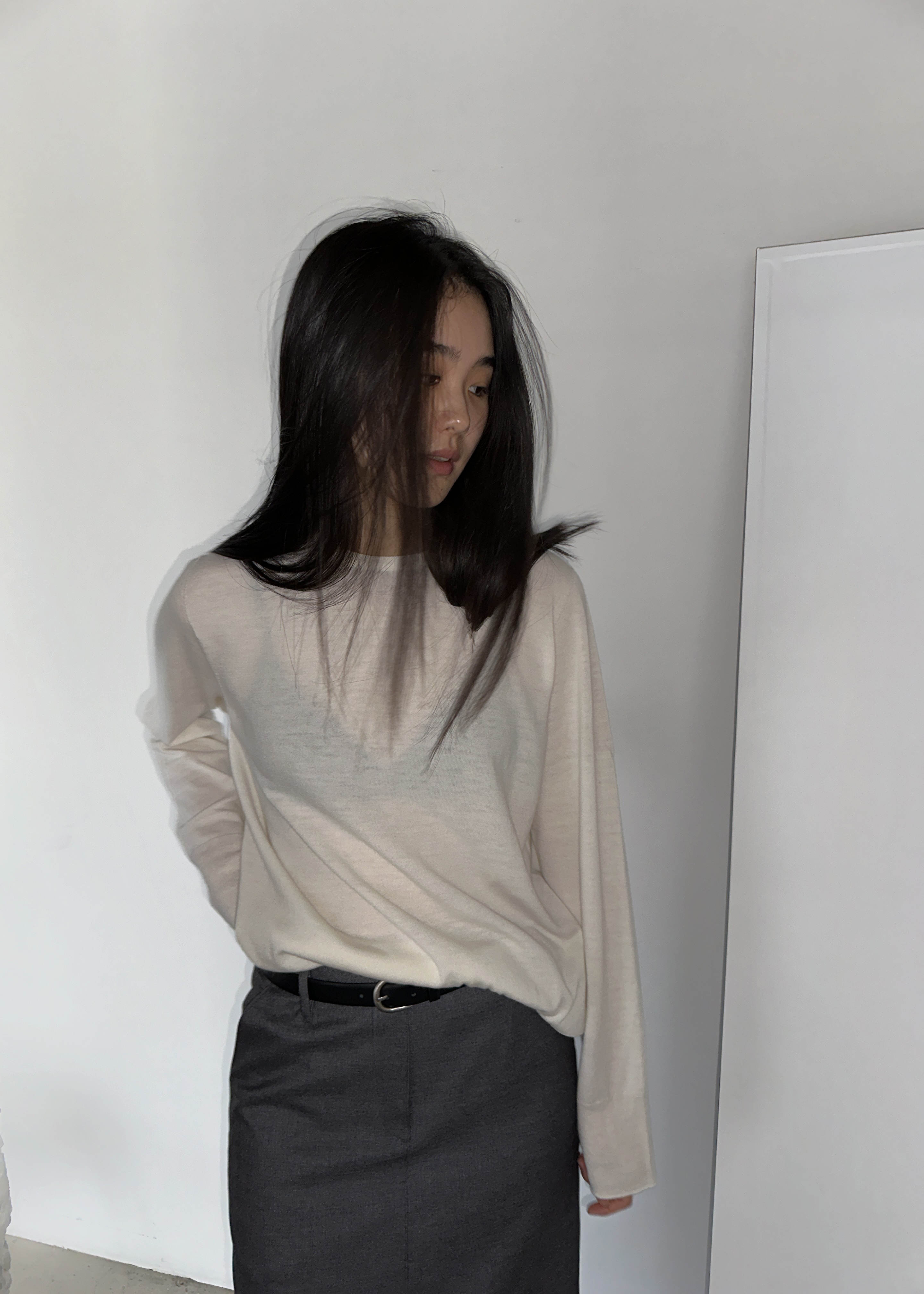 ROUND NECK MERCERIZED WOOL KNIT / 3COLORS